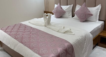 Hotel Shloka Belapur Room Type - Bedroom 7