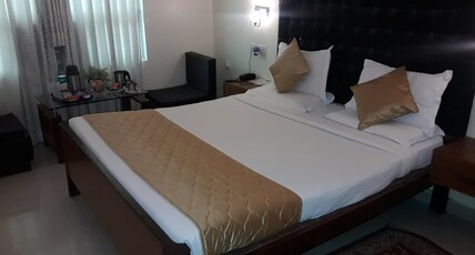 Hotel Nalanda Regency Room Type - Deluxe AC Room