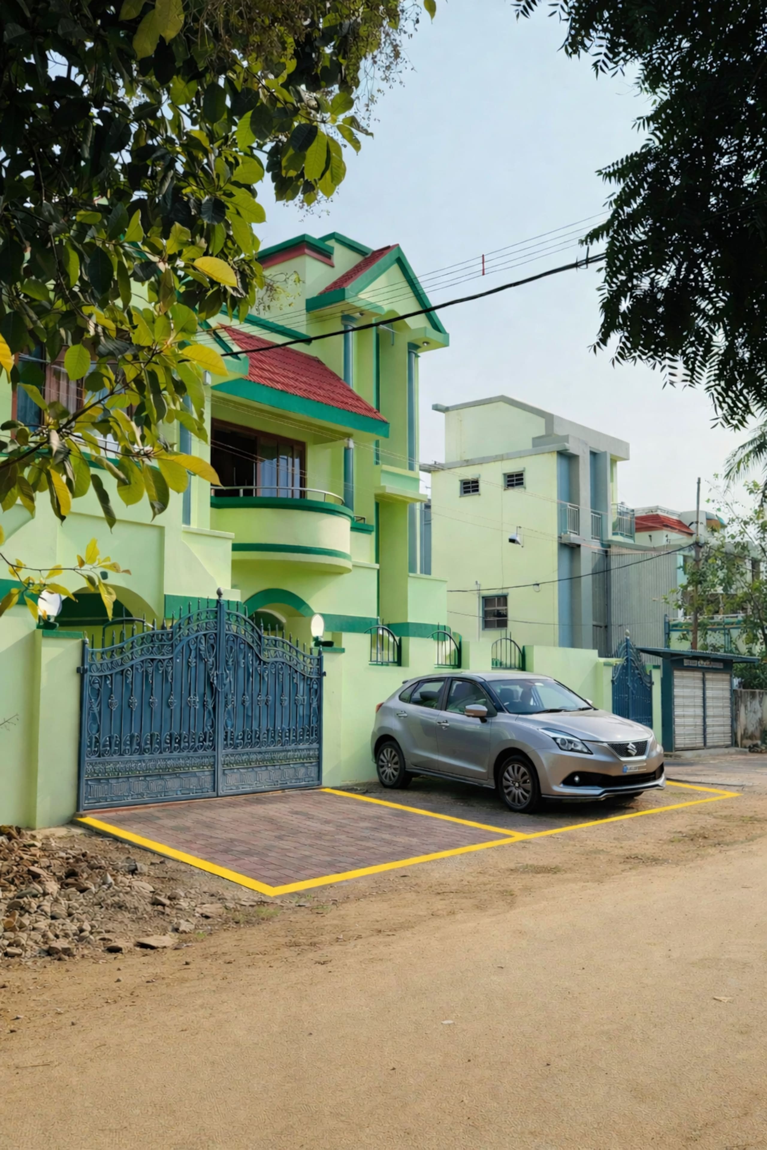 Aathi Homestay Rooms Entire villa house - Tap to explore photos