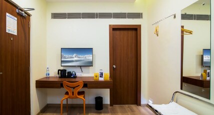 The Onyx - Premium Business Hotel Room Type - Deluxe Twin Rooom