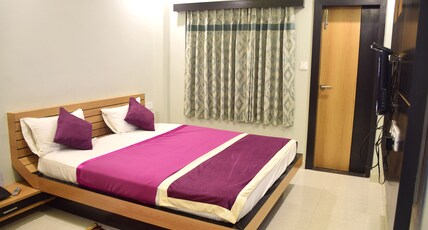 Hotel Shreedev Grand Room Type - Deluxe Non AC