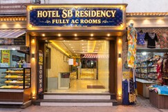 Hotel SB Residency I 30 steps from Golden Temple