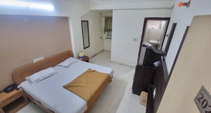  Hotel Safar Inn Room Type - Super Deluxe Non AC Room
