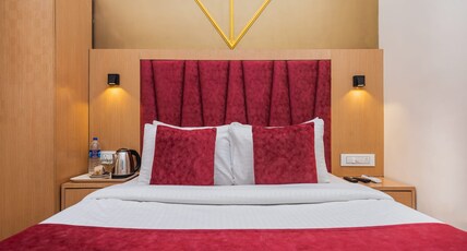 Hotel Priceless Suite Room Type - Deluxe Room