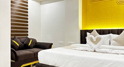 Shivalaya hotel Room Type - Deluxe room