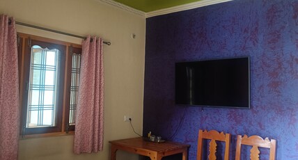 Hill dew homestay uttarkashi Room Type - First floor family room