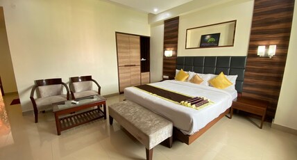 Hotel Nakshatra Room Type - Corporate Premium Room