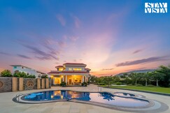 StayVista at Vacanza Villa