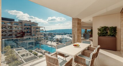 Regent PORTO MONTENEGRO Room Type - 2 Bedroom Suite Pool View