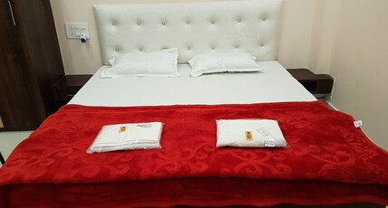 RAHUL INN Room Type - Super deluxe (cooler)