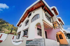 The Arcadian Idyll ( Cozy Stay at Dal Lake )