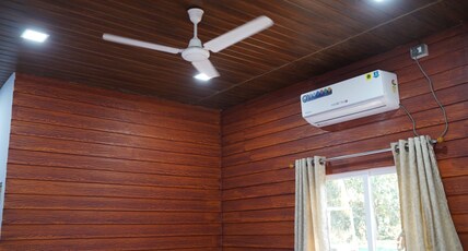 The Mango Leaf Homestay Room Type - AC Deluxe Rooms With Pool And Garden View