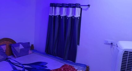 SHREE BAKE BIHARI ATITHI GRAH Room Type - BASIC NON AC ROOM