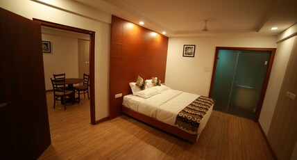 NAKSHATHRA EMARALD Room Type - Suite
