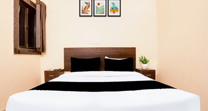 Hotel O Paradise Inn Room Type - Classic