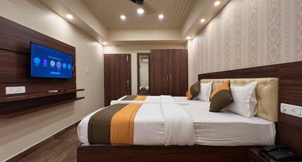 Grand Falcon Electronic City Room Type - Deluxe