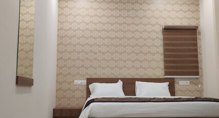 Dream Suites Room Type - Deluxe Room Non AC
