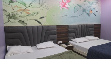 MADHAV PALACE Room Type - Family Suite