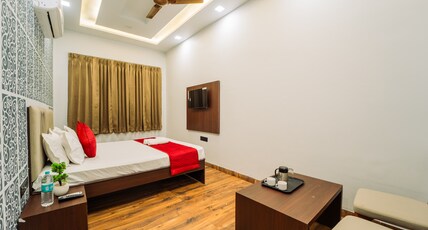 Hotel The Sky Touch -Jaipur Room Type - Luxury with Extra Space
