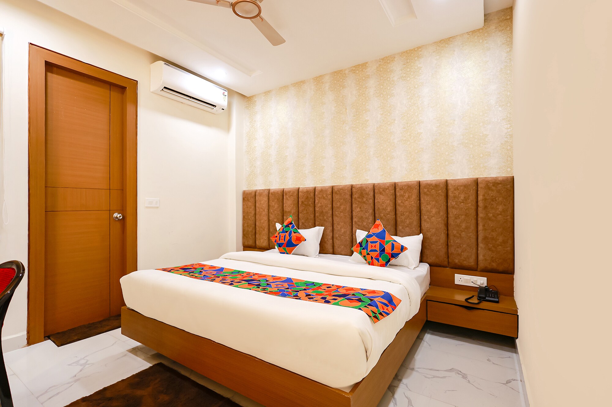 FabHotel Shree Priyasharnam - 500 m from prem mandir - Tap to explore photos