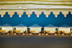 Diamond Desert Camp & Safari