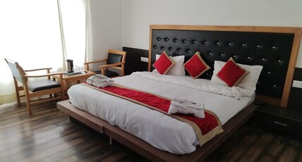 Offbeat Residency Room Type - Deluxe Room with Mountain View