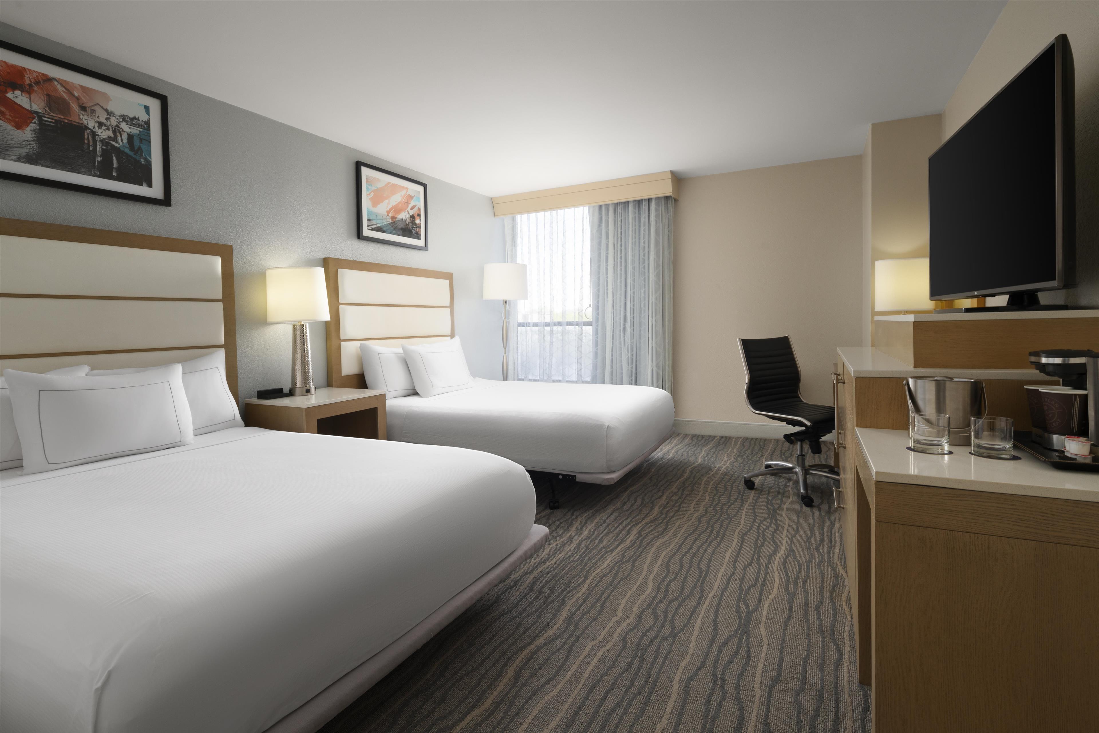 DoubleTree by Hilton Virginia Beach - Tap to explore photos