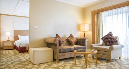 Hilton Garden Inn Hanoi Room Type - KING BED SUITE BALCONY