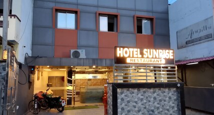 Hotel Sunrise Room Type - Super Deluxe Room