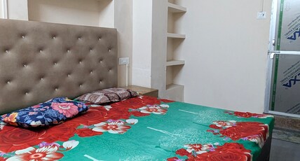 Somit Warm Welcome.. Room Type - Family Room