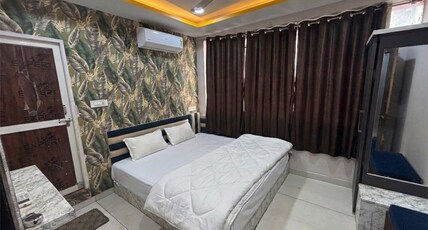 Hotel Shree Palace Ujjain Room Type - Deluxe Room Double Bed
