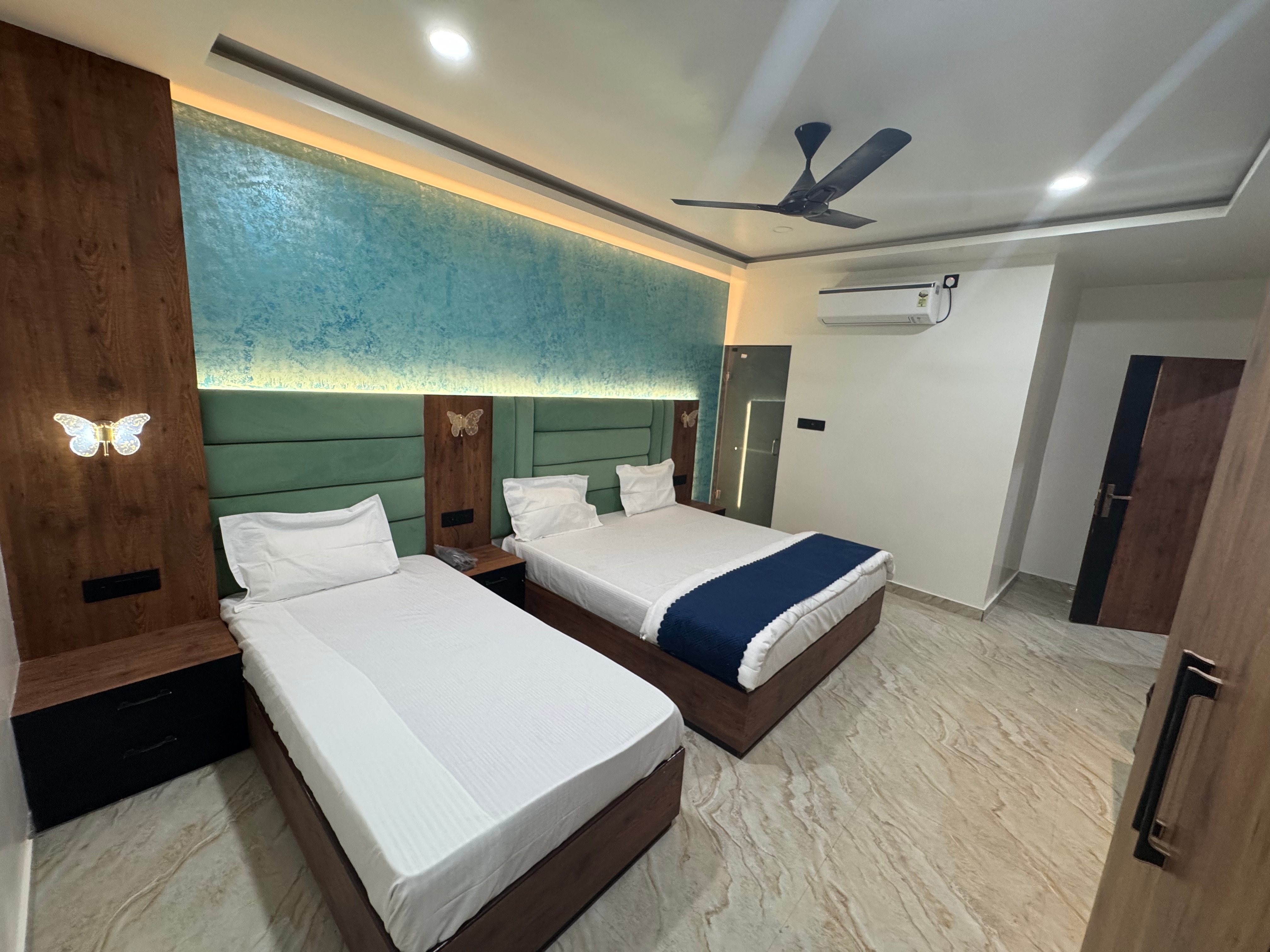 Lakhdatar Home Stay - Tap to explore photos