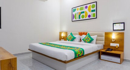 Treebo Aura Inn Regency Room Type - Standard Room