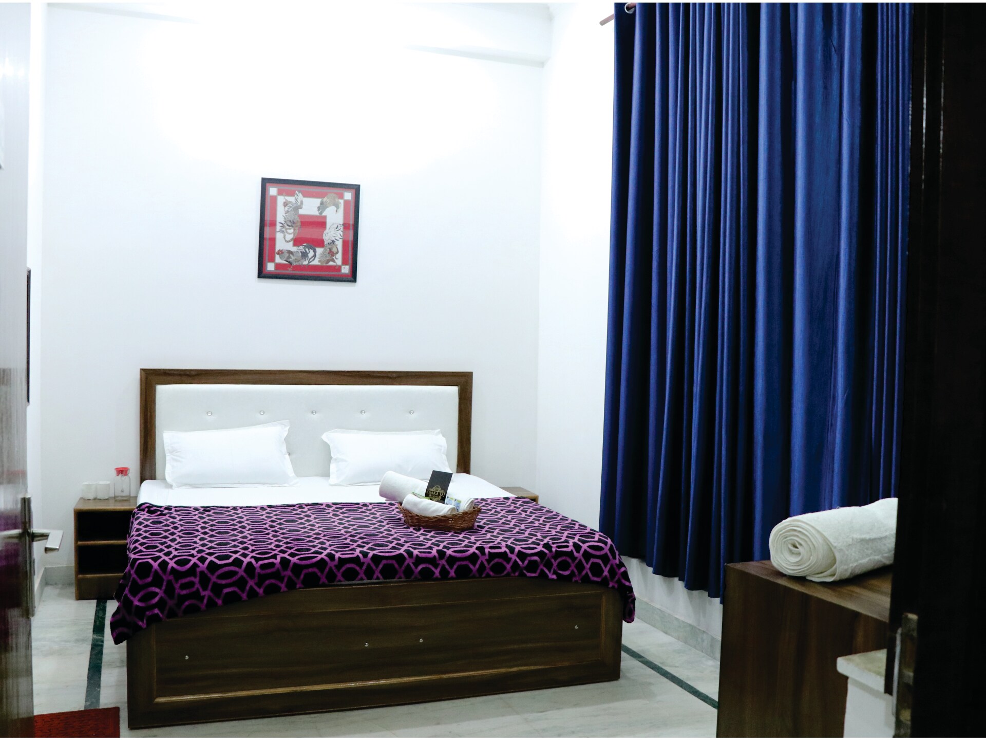 OSAKA TAJ - Tap to explore photos