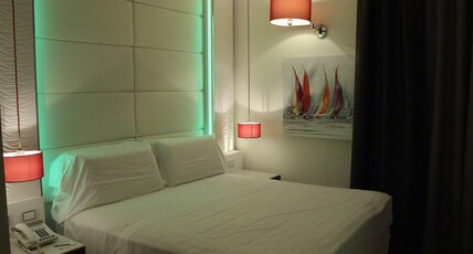 Best Western Plus Hotel Perla Del Porto Room Type - 1 Queen Bed, Non-Smoking, Annex Building, Living Room, Sofabed, Free Sky-Tv Best Western Plus Hotel Perla Del Porto Room Type - 1 Queen Bed, Non-Smoking, Annex Building, Living Room, Sofabed, Free Sky-Tv