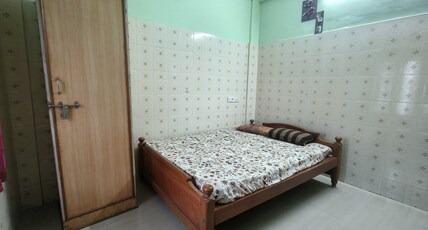SHYNE CASTLE LODGE Room Type - Deluxe AC Room