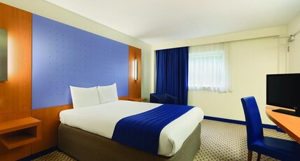 Ramada London North M1 Room Type - Double Room