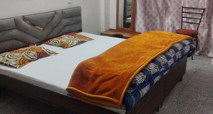 Alegzender homestay Room Type - DELUXE ROOM 1