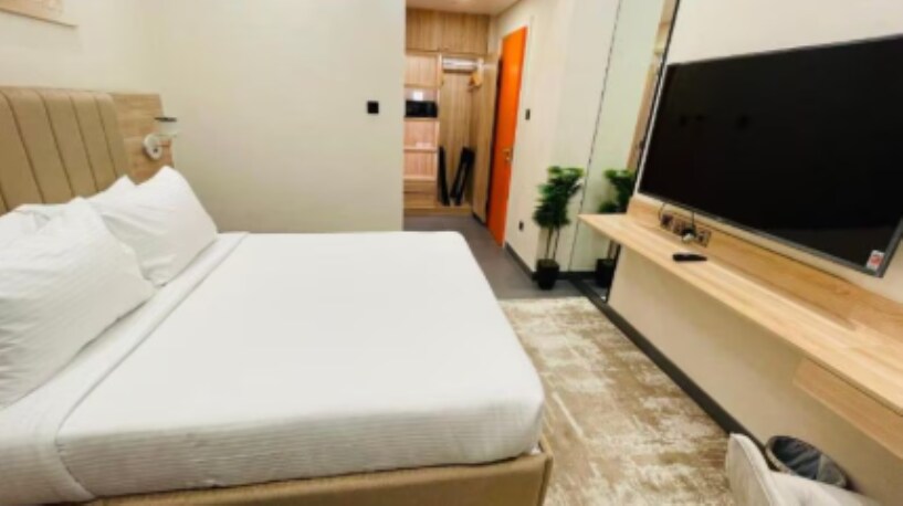 Wescott Hotel Bur Dubai - myPartner Selection - Tap to explore photos
