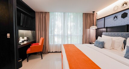 Sugar Marina Hotel-ART-Karon Beach Room Type - Deluxe Inner Sugar Marina Hotel-ART-Karon Beach Room Type - Deluxe Inner