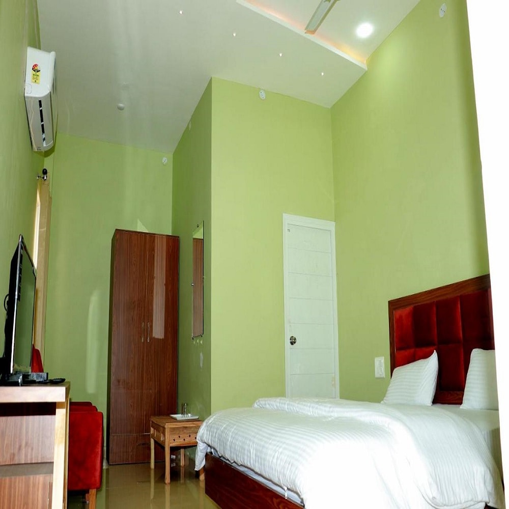 HOTEL VIRASAT - E - PUNJAB - Tap to explore photos