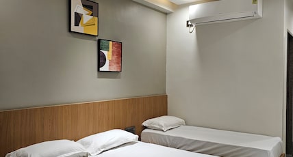 Hotel Banas Room Type - Deluxe Triple Room Hotel Banas Room Type - Deluxe Triple Room