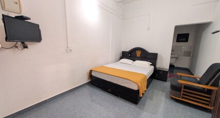 WinterBloom Room Type - Single Room