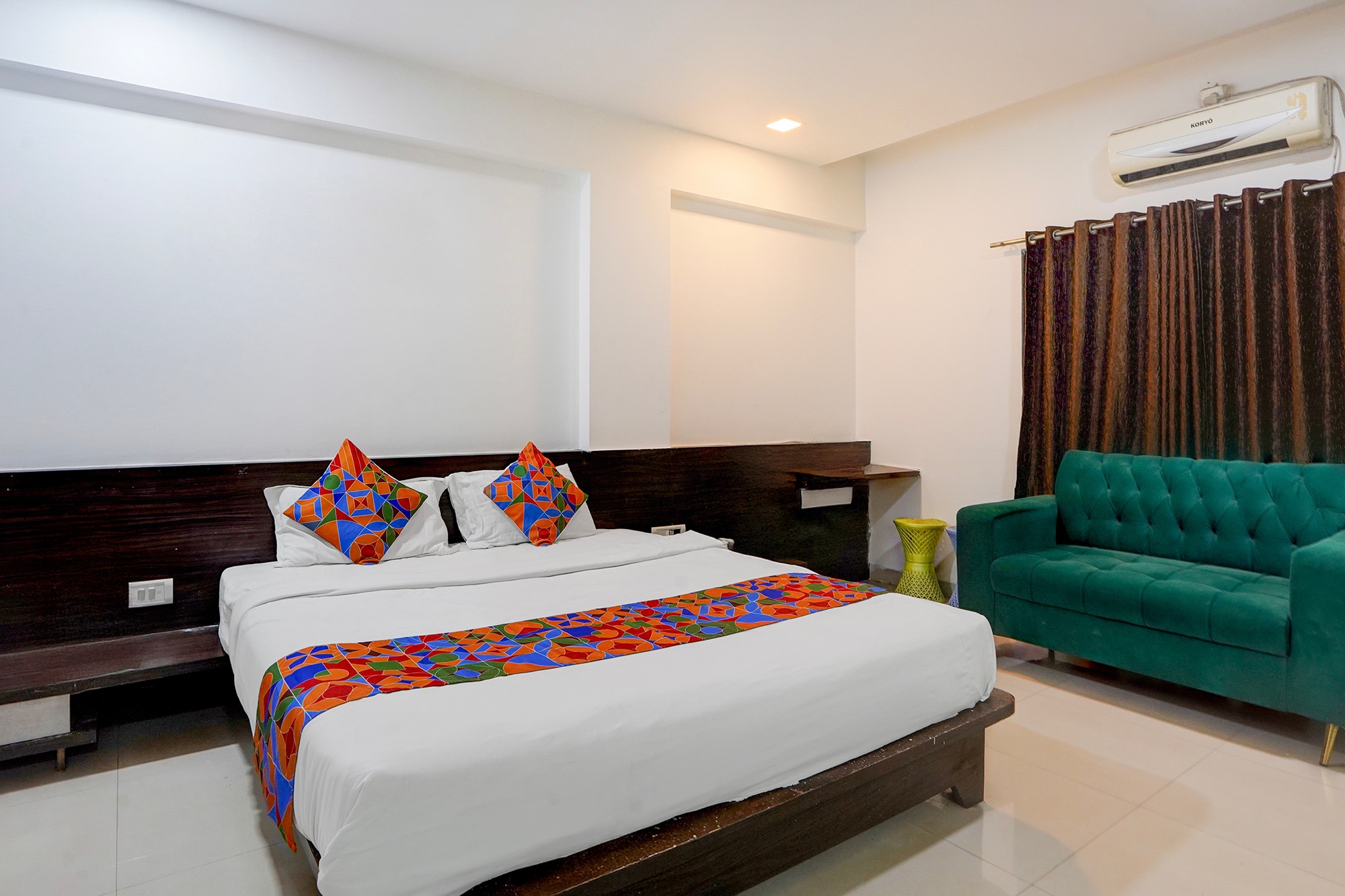 Via Paradise Stay Inn - Tap to explore photos
