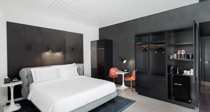 Canopy by Hilton Dubai Al Seef Room Type - KING PREMIUM ROOM