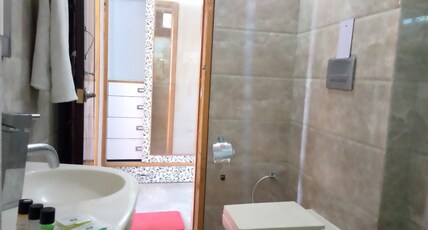 Crystal Lakeview | Rooms & Kitchen Room Type - Lakeview Family (2nd Floor)