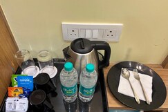 FOREST TRAANSIT HOTEL