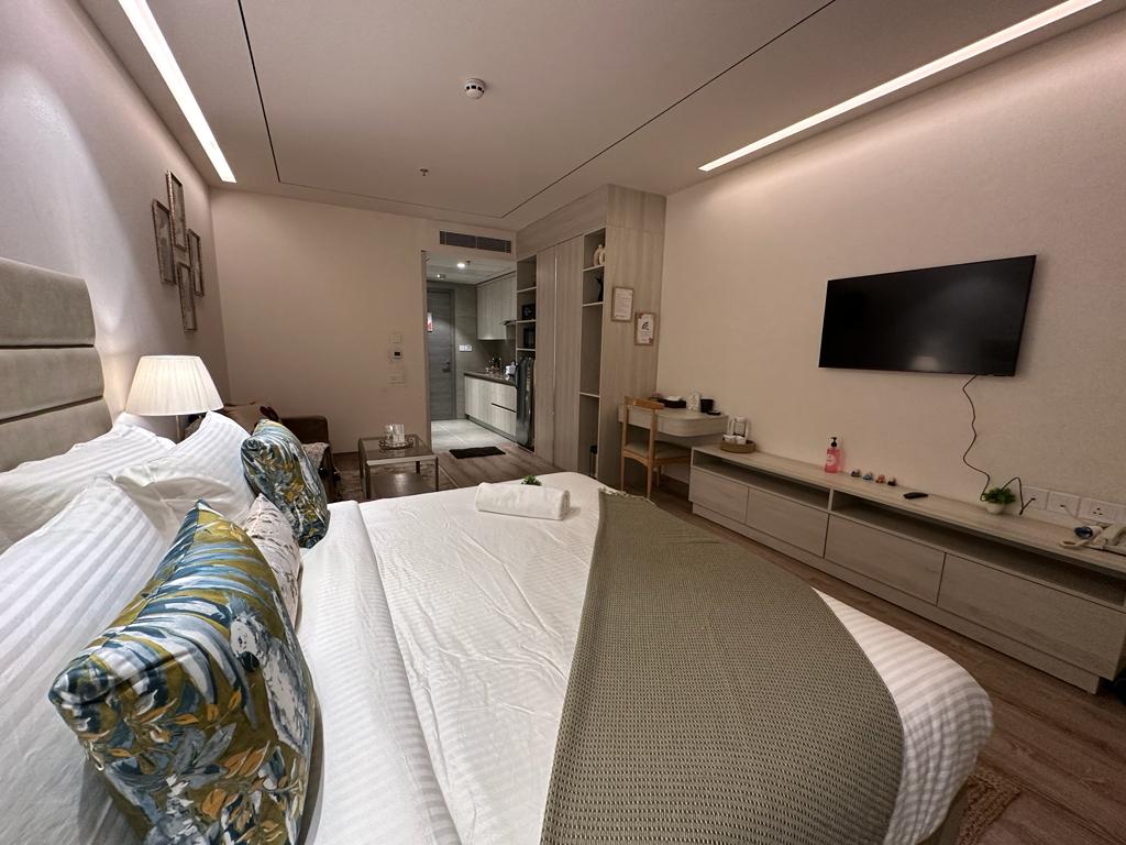 Luxury Studios by Sojourn Stays Gurugram - Tap to explore photos