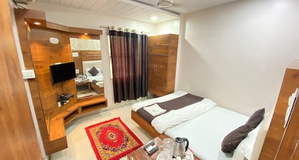 Hotel Nakoda Palace (Near Railway Station), Ujjain Room Type - Double Bed A/C Room Hotel Nakoda Palace (Near Railway Station), Ujjain Room Type - Double Bed A/C Room