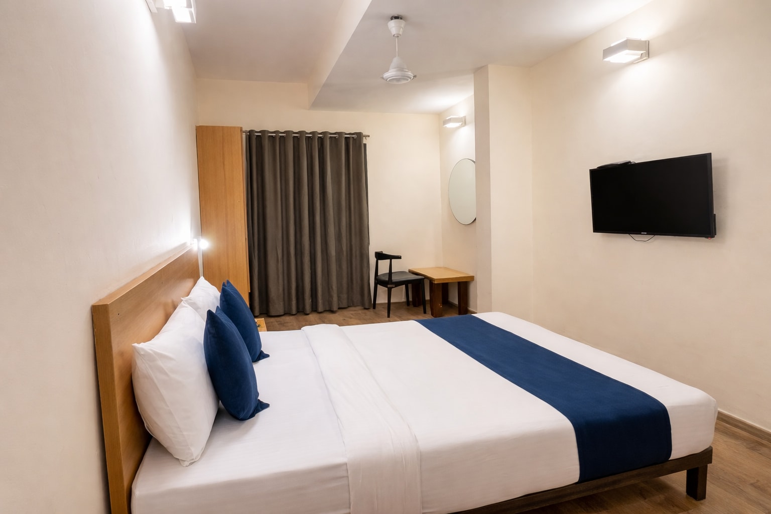 Hotel Dlive Indore - Tap to explore photos